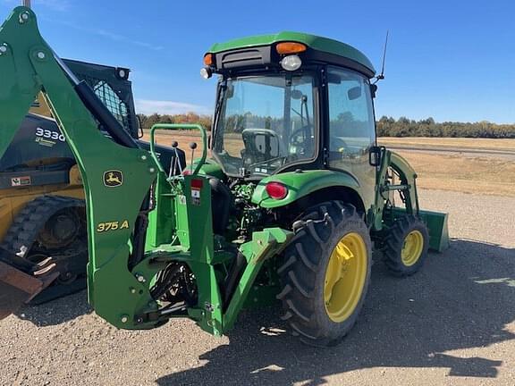 Image of John Deere 3039R equipment image 1