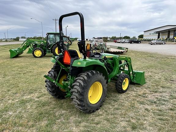 Image of John Deere 3043D equipment image 4