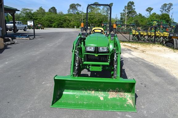 Image of John Deere 3043D equipment image 1