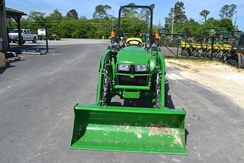 Main image John Deere 3043D 1