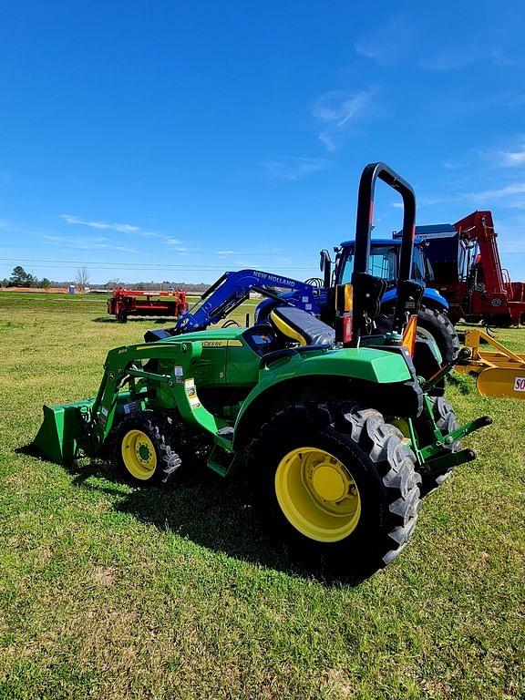 Image of John Deere 3043D equipment image 1