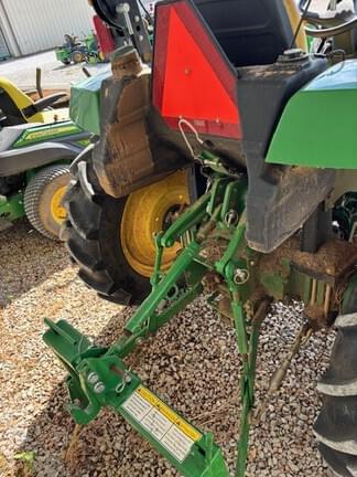 Image of John Deere 3043D equipment image 3