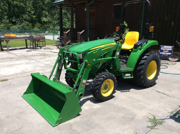Main image John Deere 3043D
