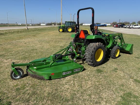 Image of John Deere 3043D equipment image 4