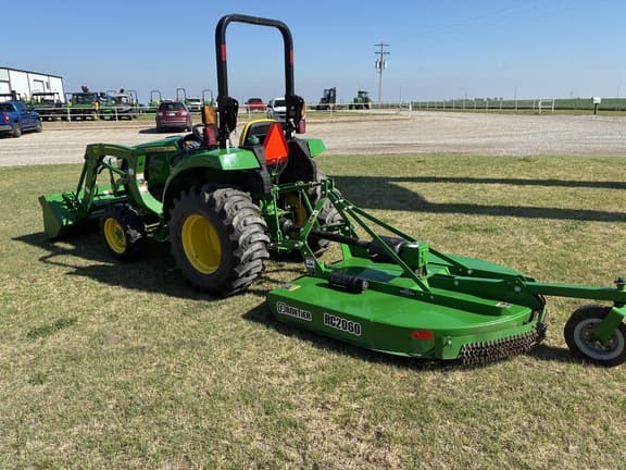 Image of John Deere 3043D equipment image 2