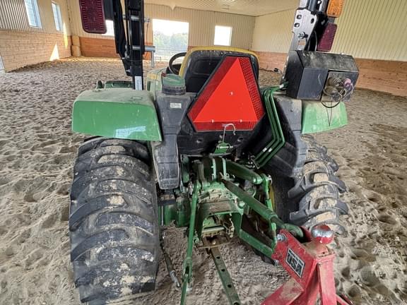 Image of John Deere 3043D equipment image 3