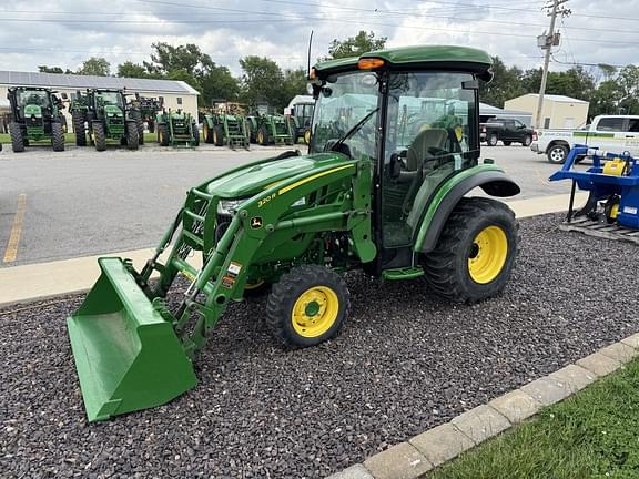 Image of John Deere 3046R equipment image 2