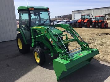 Main image John Deere 3046R