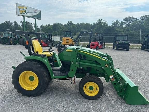 Image of John Deere 3046R equipment image 1