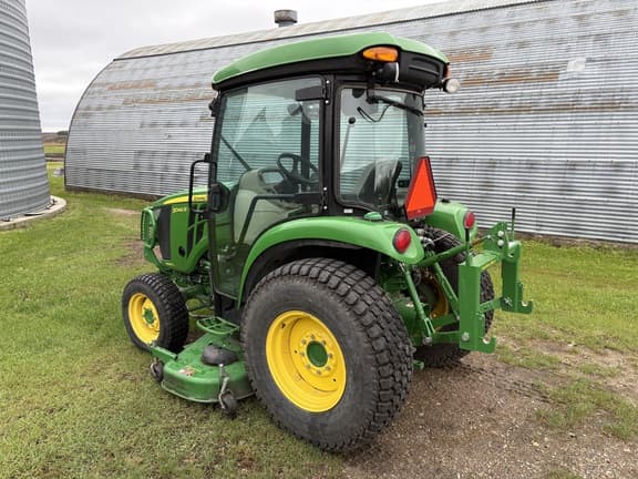 Image of John Deere 3046R equipment image 1