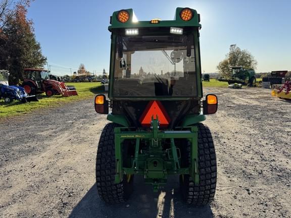 Image of John Deere 3046R equipment image 3
