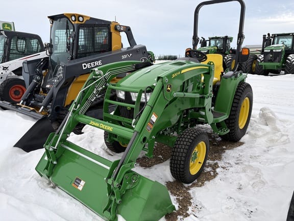 2021 John Deere 3046R Equipment Image0