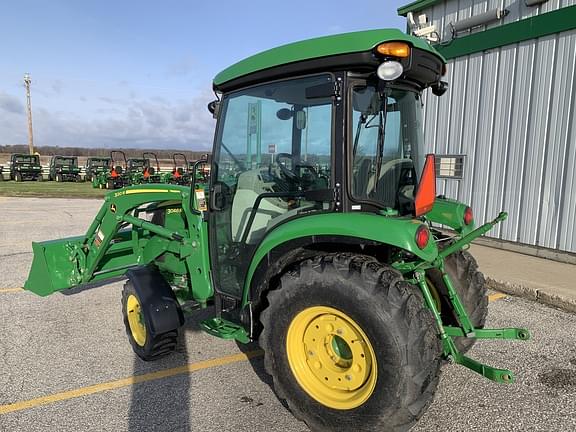 Image of John Deere 3046R equipment image 2