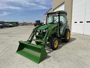 Main image John Deere 3046R 7