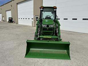 Main image John Deere 3046R 8