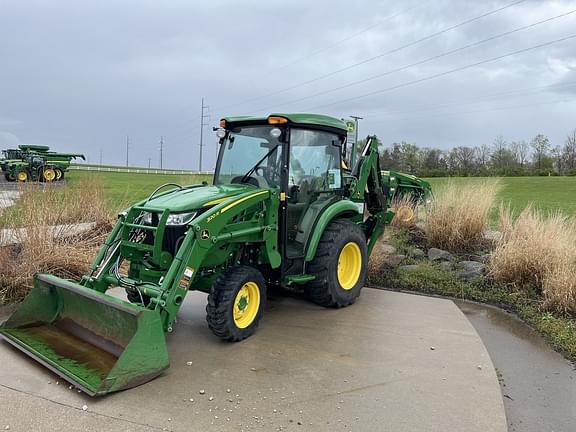 Image of John Deere 3046R equipment image 2