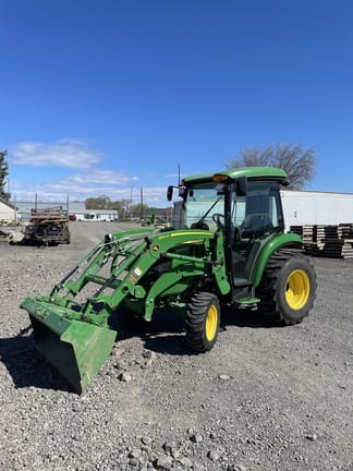 2021 John Deere 3046R Equipment Image0