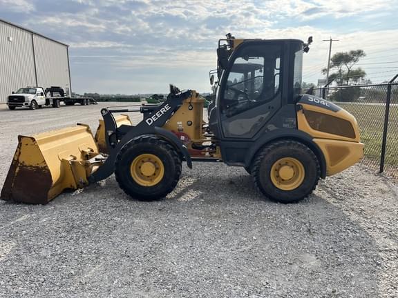 Image of John Deere 304L equipment image 2