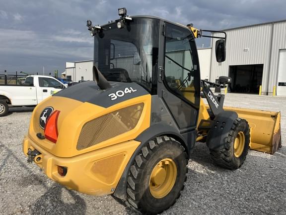 Image of John Deere 304L equipment image 3