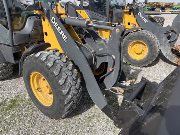 Image of John Deere 304L equipment image 4