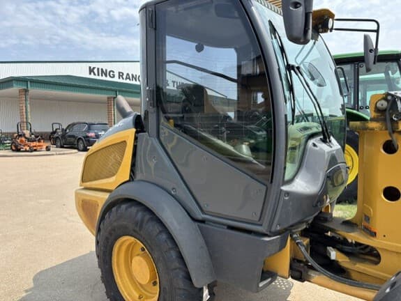 Image of John Deere 304L equipment image 4