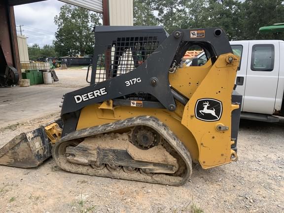 Image of John Deere 317G equipment image 1