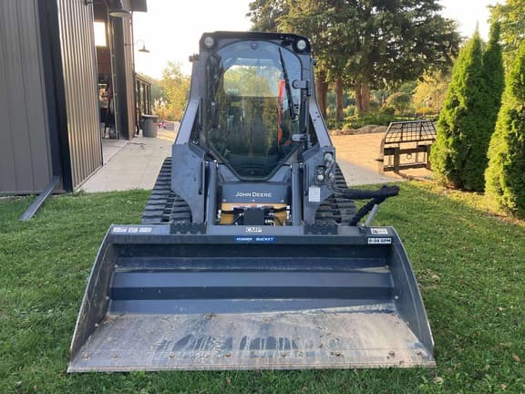 Image of John Deere 317G equipment image 3