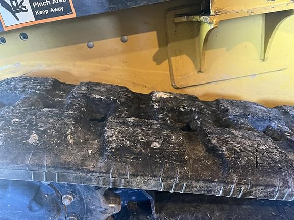 Image of John Deere 317G equipment image 4