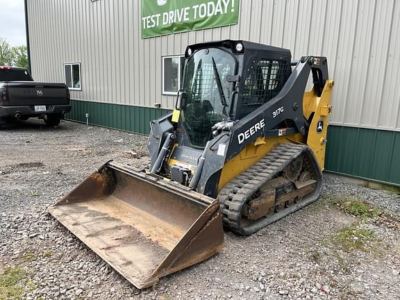 Image of John Deere 317G equipment image 2