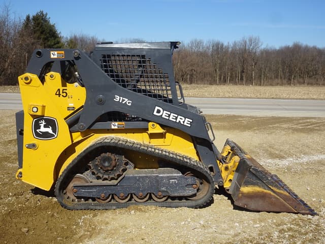 Image of John Deere 317G equipment image 3