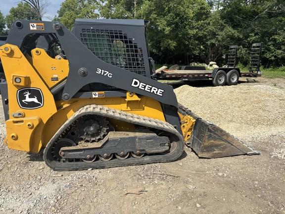 Image of John Deere 317G equipment image 1