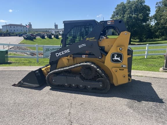 Image of John Deere 317G equipment image 2