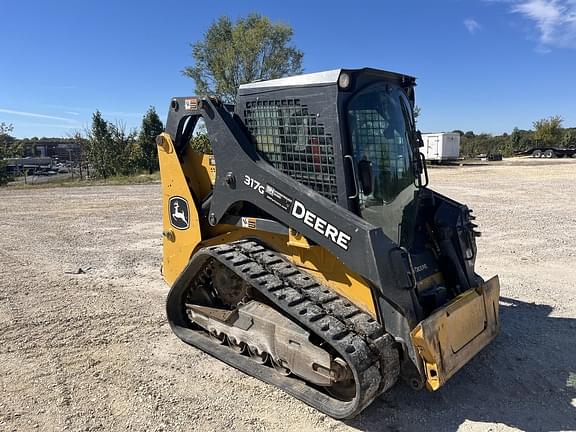 Image of John Deere 317G equipment image 2