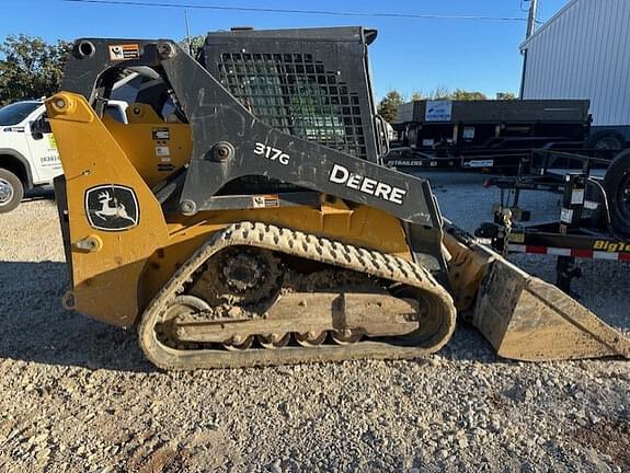 Image of John Deere 317G equipment image 2