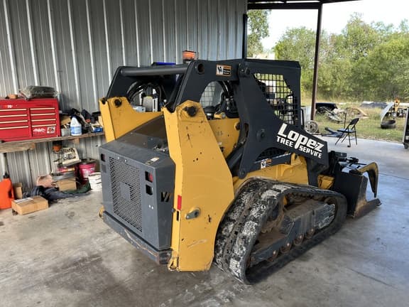 Image of John Deere 317G equipment image 1