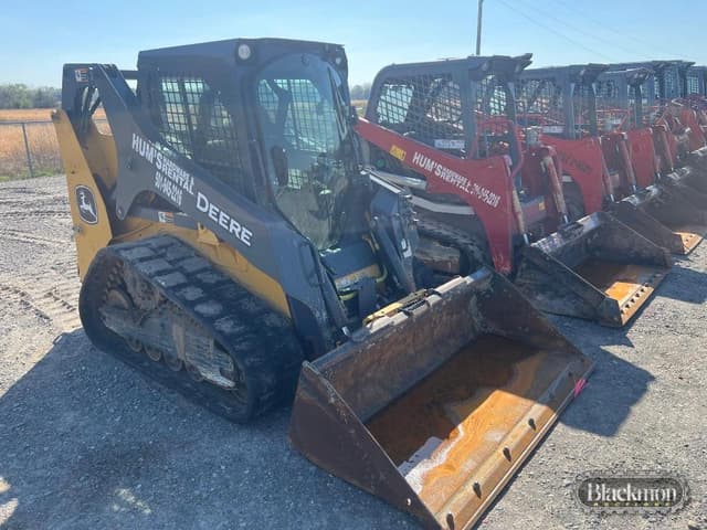 Image of John Deere 317G equipment image 3