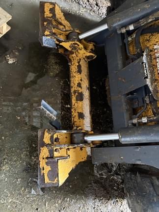 Image of John Deere 318G equipment image 1