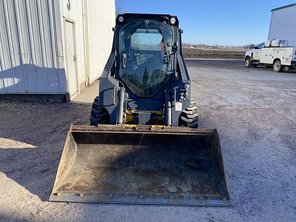 Image of John Deere 318G equipment image 3