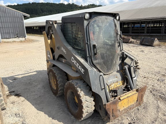 2021 John Deere 318G Equipment Image0