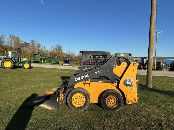 Image of John Deere 318G equipment image 3