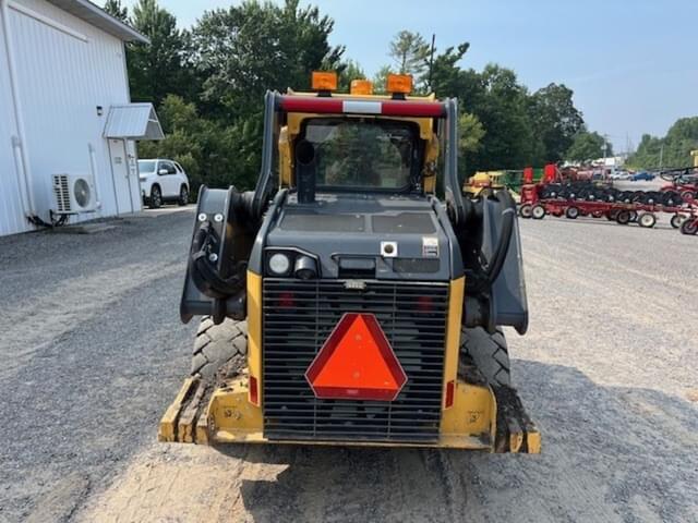 Image of John Deere 320G equipment image 3