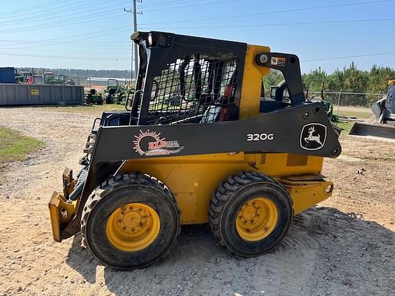 Image of John Deere 320G equipment image 1