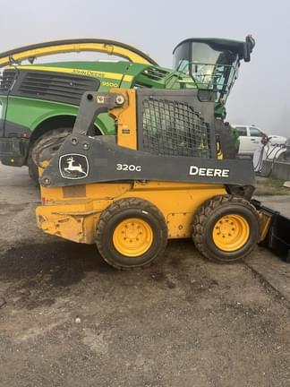 Image of John Deere 320G equipment image 4