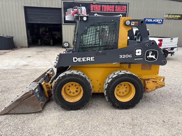 Image of John Deere 320G equipment image 1