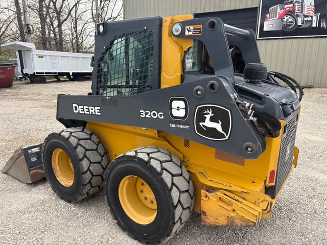 Image of John Deere 320G equipment image 2