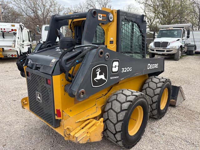 Image of John Deere 320G equipment image 4