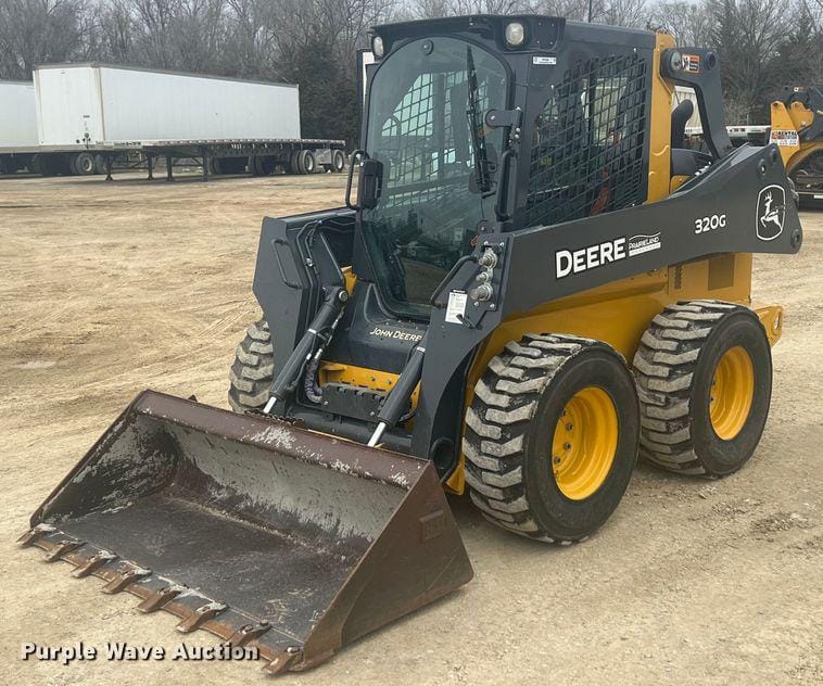 Main image John Deere 320G