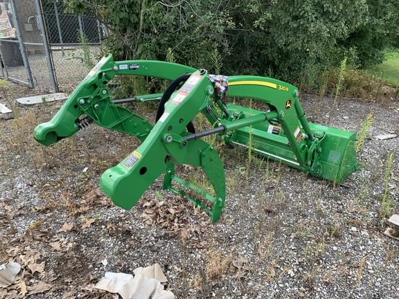 Image of John Deere 320R equipment image 1