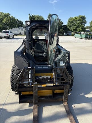 Image of John Deere 324G equipment image 1