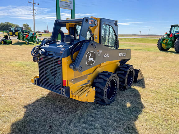 Image of John Deere 324G equipment image 4